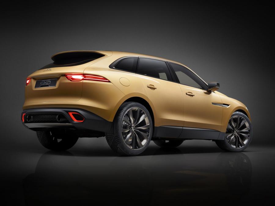  Jaguar C-X17 Concept in Liquid Gold 2013 года  (фото 7 из 36)